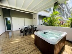 West Coast Drive (D5), Terrace #593692541